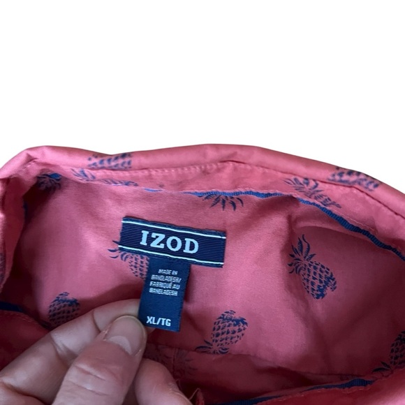 IZOD Men’s XL Coral Pink Salmon Shirt Pineapple Button Up Short Sleeve - Picture 3 of 5